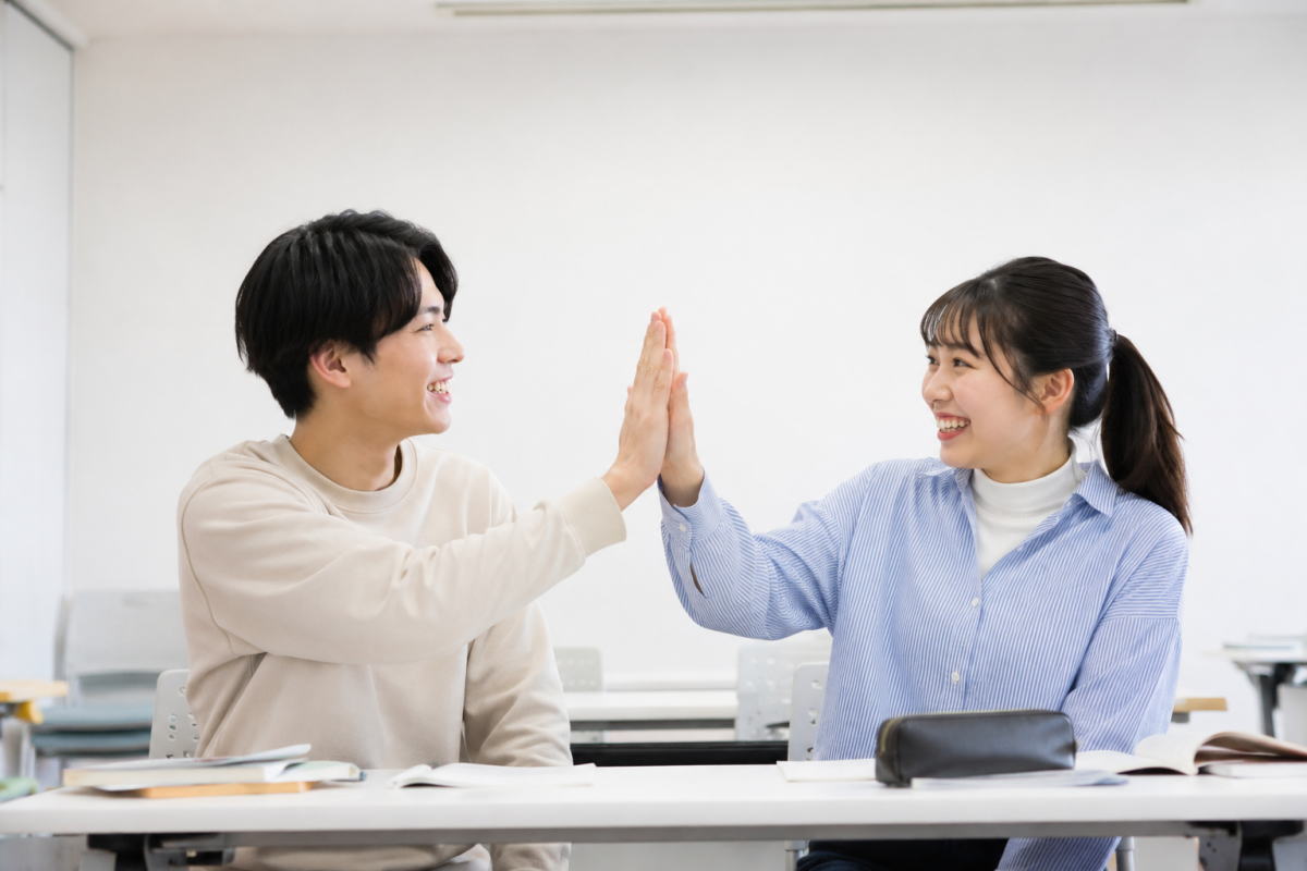 国家資格を専門学校で目指す|分野別・最短年限・AI将来性評価つき