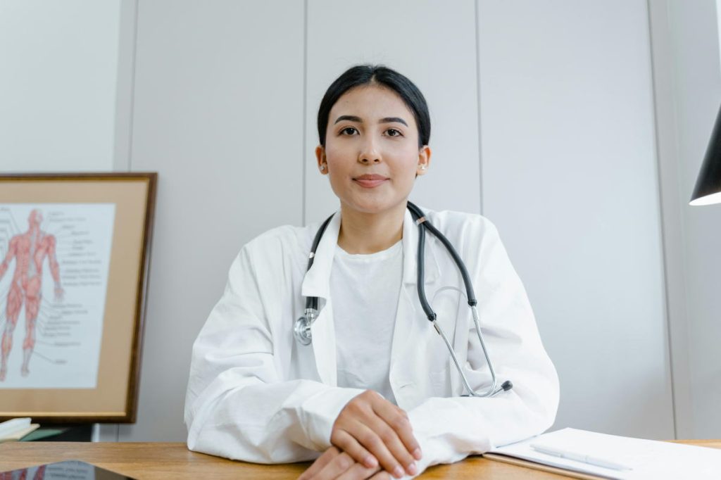 うつ状態を感じたら医者に相談